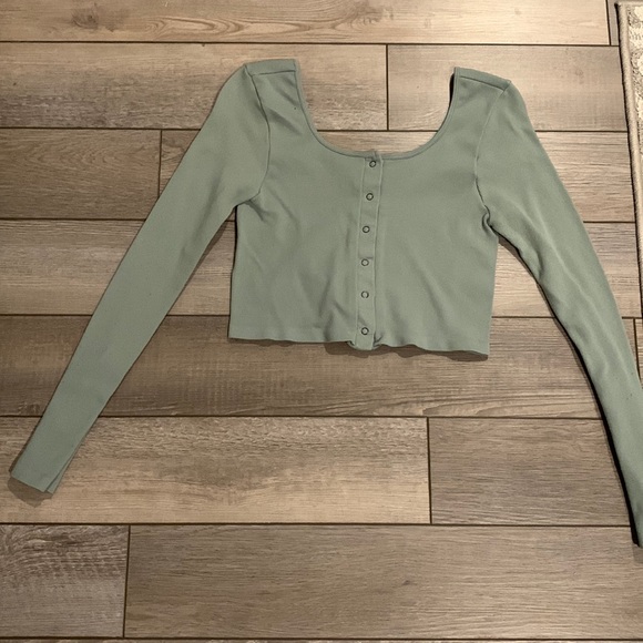 Aeropostale Long Sleeve Seamless Ballet Crop Top - Picture 5 of 6